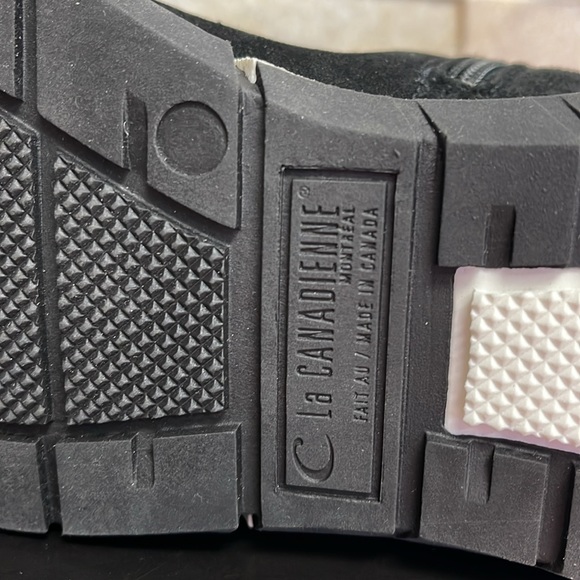 La Canadienne Noah Women's Bootie - Picture 10 of 10